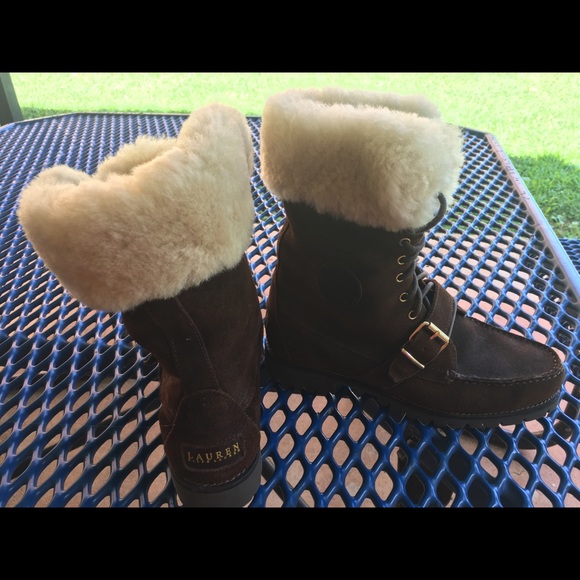 Ralph Lauren suede and lamb skin boots - Picture 4 of 8